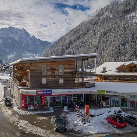 Ferienwohnungen Haus Der Mitte Mayrhofen Bagian luar foto