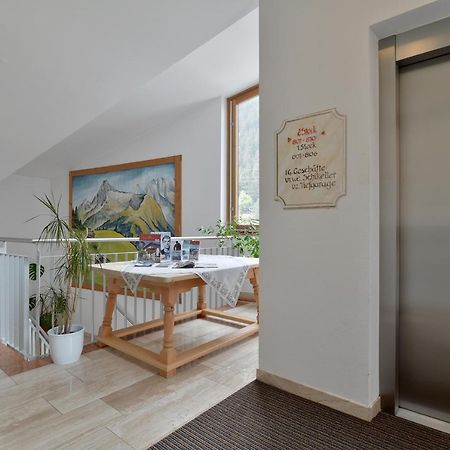 Ferienwohnungen Haus Der Mitte Mayrhofen Bagian luar foto