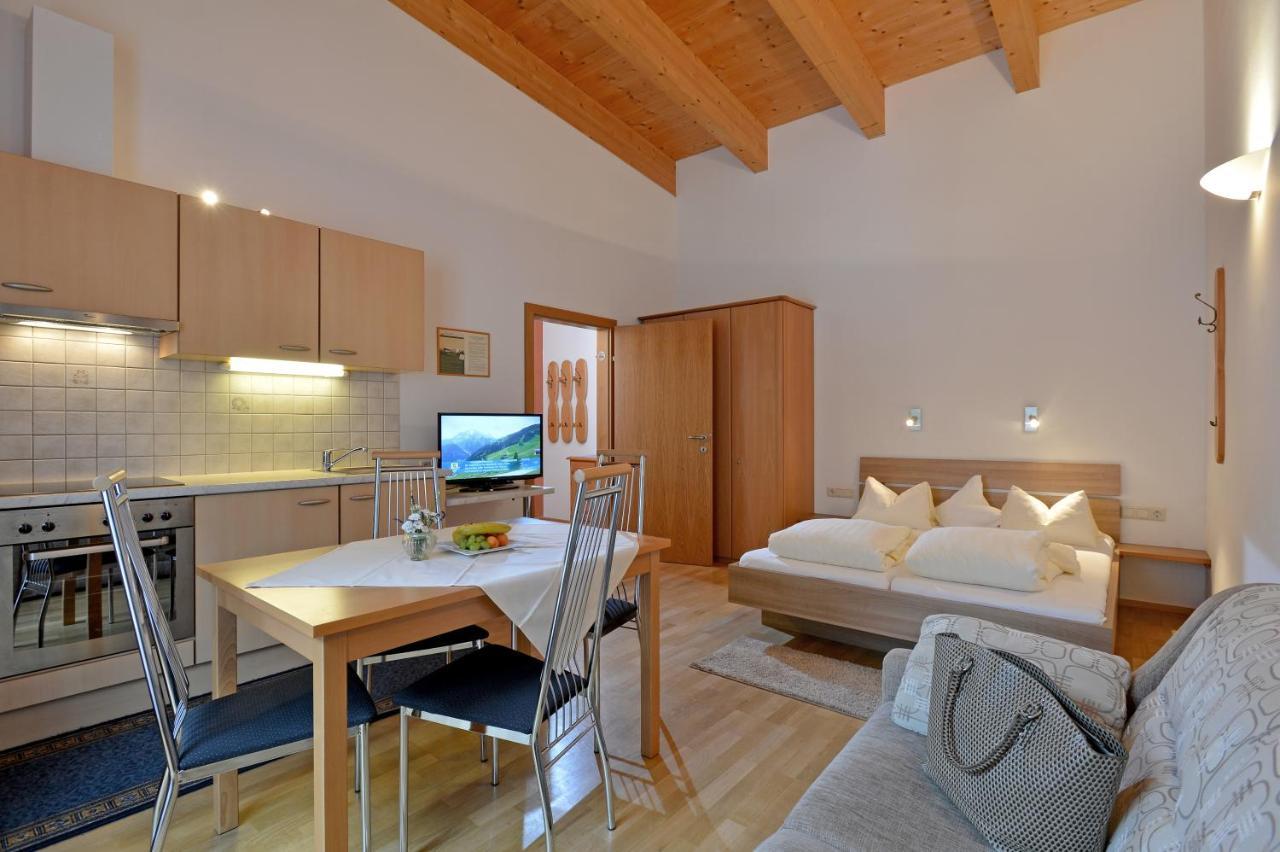Ferienwohnungen Haus Der Mitte Mayrhofen Bagian luar foto